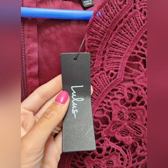 NWT LULU'S Maroon Lace Dress - Picture 8 of 8